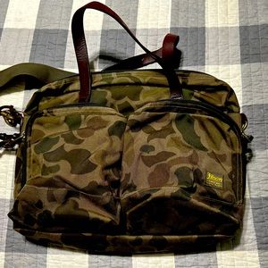 Like new! Filson Dryden Briefcase/24 hour bag!